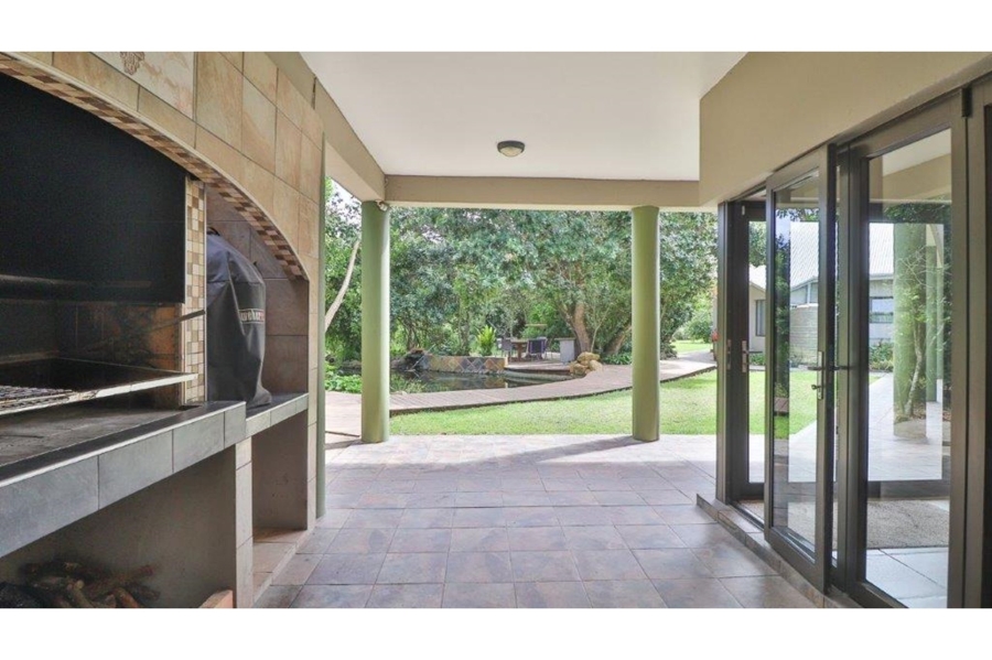 6 Bedroom Property for Sale in Lovemore Park Eastern Cape